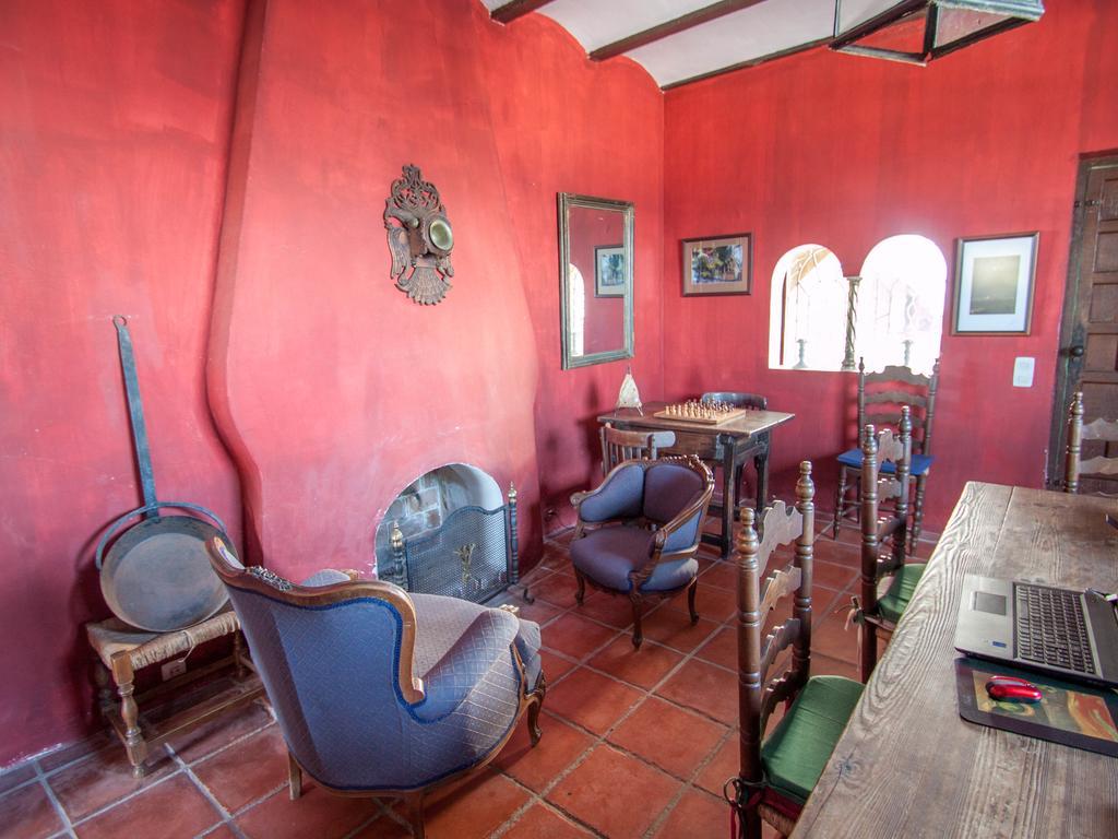El Mirador Del Castillo Guest House โมฮาการ์ ภายนอก รูปภาพ