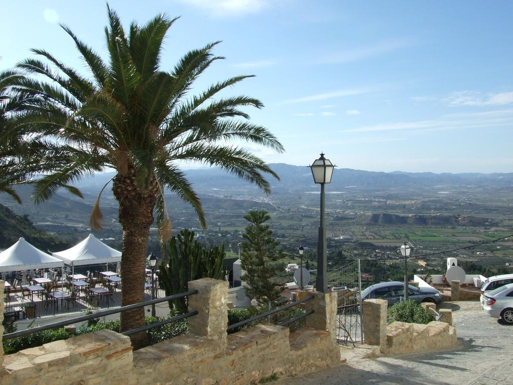 El Mirador Del Castillo Guest House โมฮาการ์ ภายนอก รูปภาพ